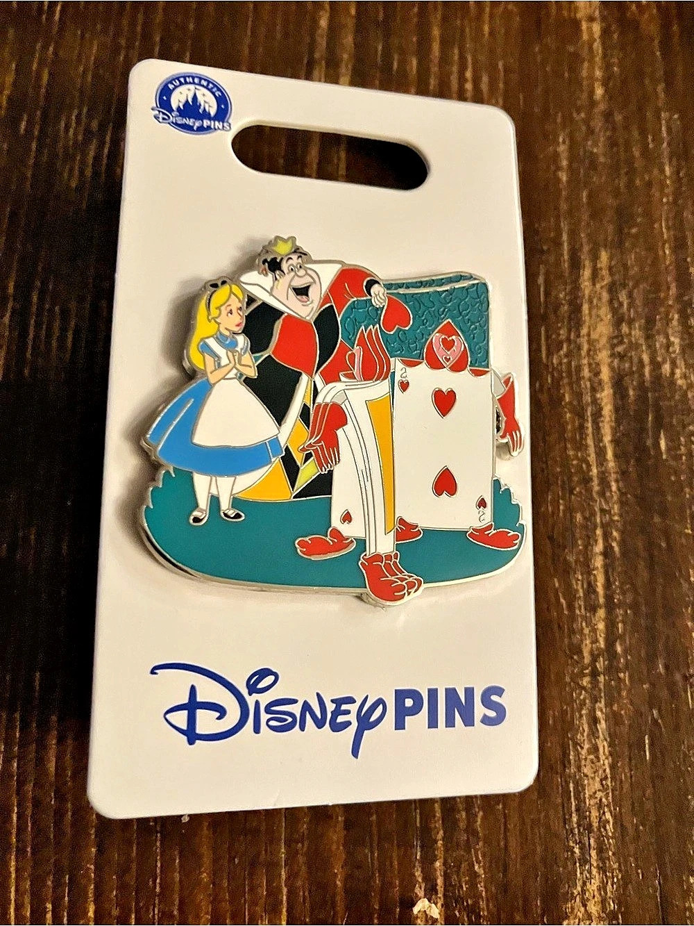 New Disney Pins Alice in Wonderland Queen of Hearts Playing Card Pin Enamel Pin